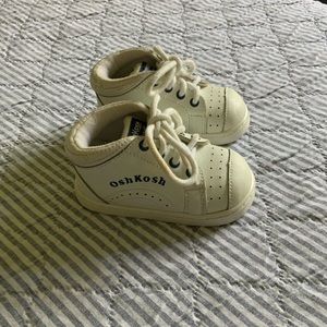 Vintage OshKosh B’Gosh White Sneakers